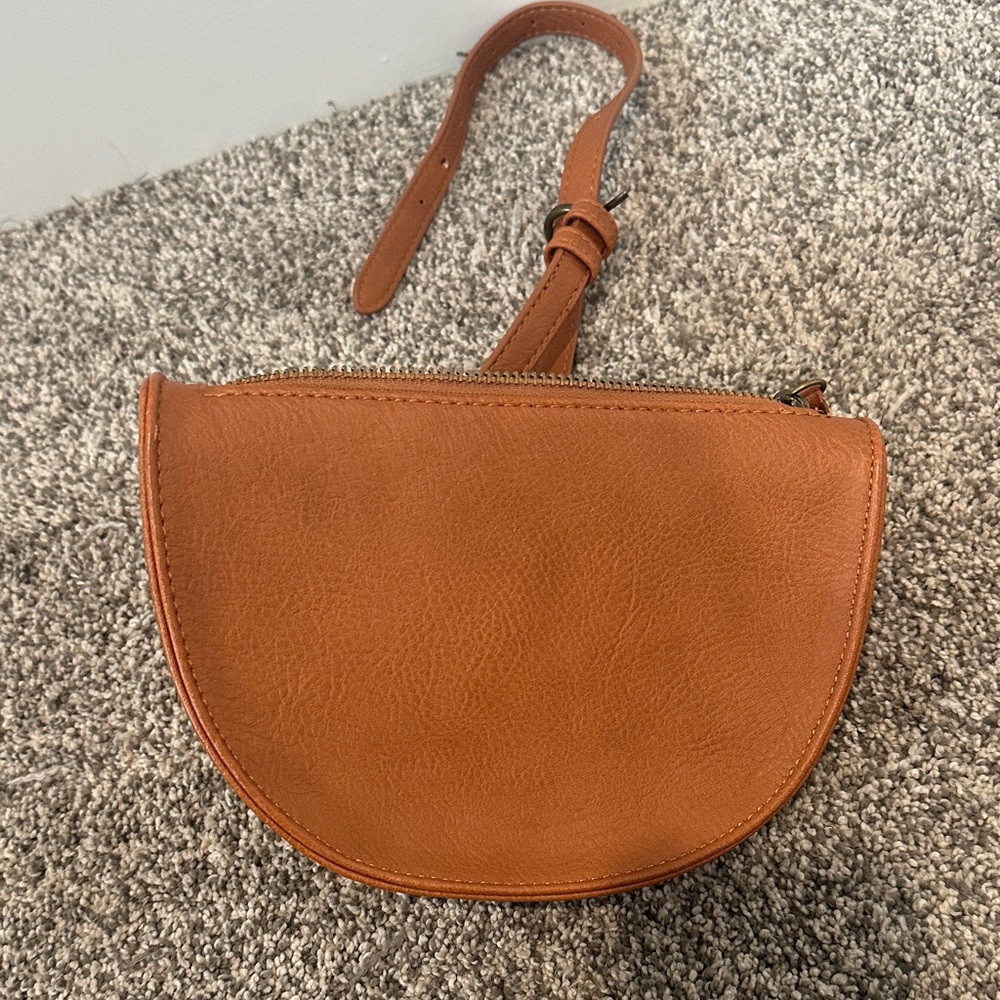 📌3 for $20📌Universal Thread Tan Women's belt bag